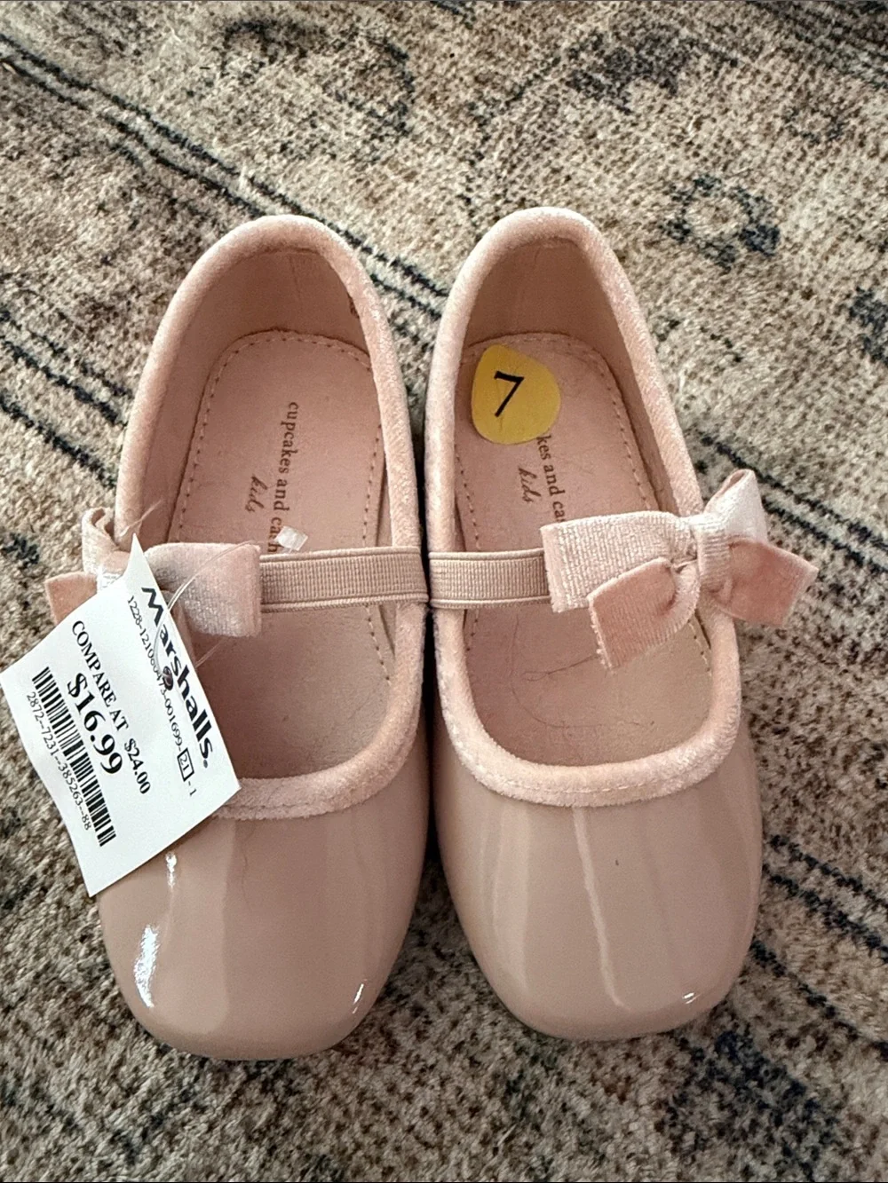 Cupcakes and Cashmere Girls' Pink Patent Mary Jane Shoes Size 7